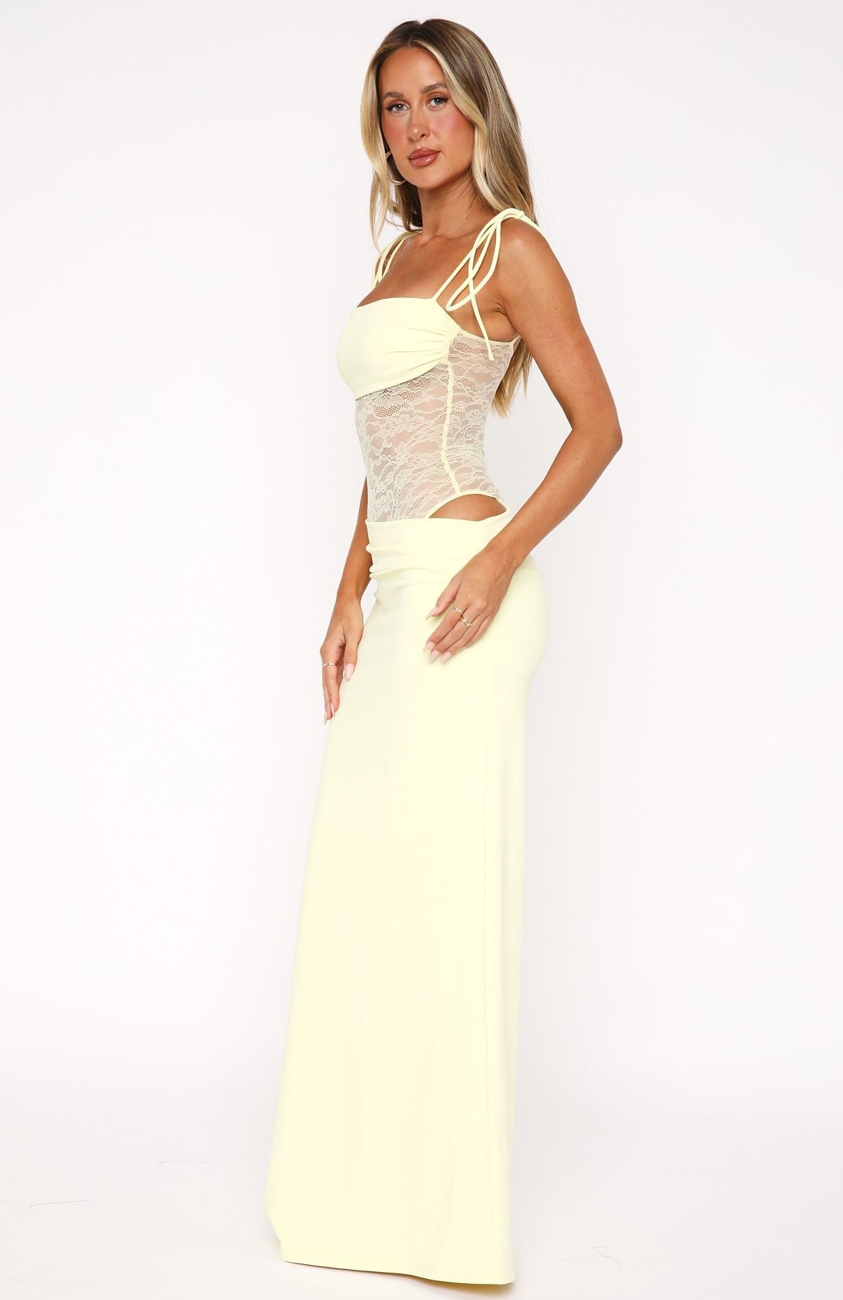 Brietta Sleeveless Maxi Dress in Burgundy