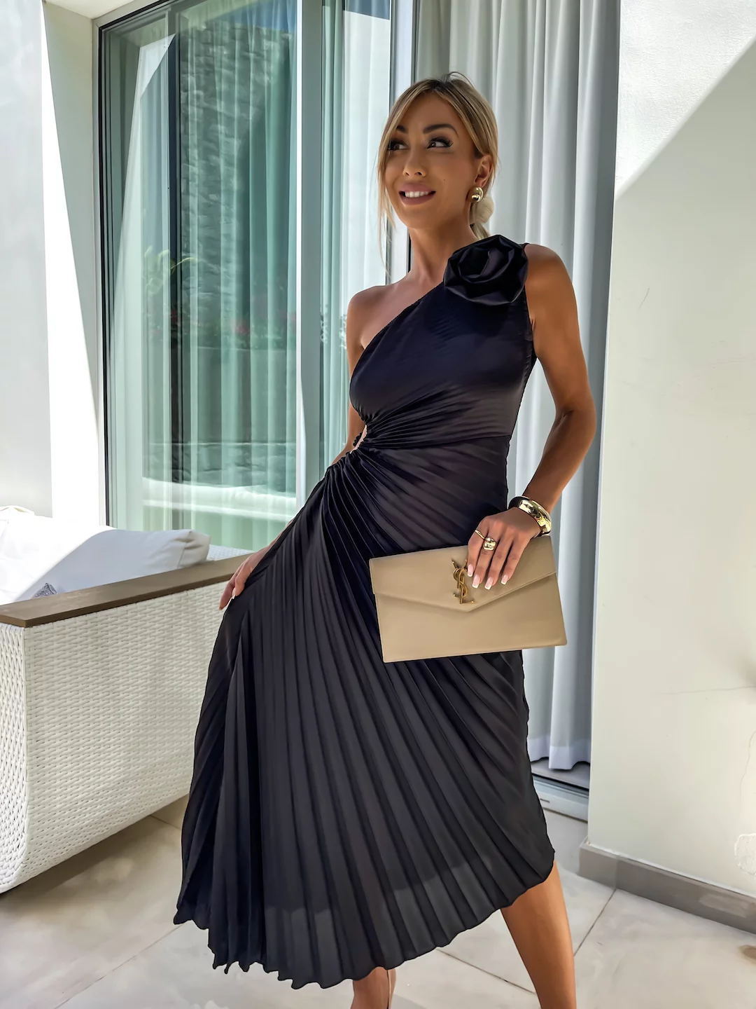 Felicity One-Shoulder Maxi Dress in Green