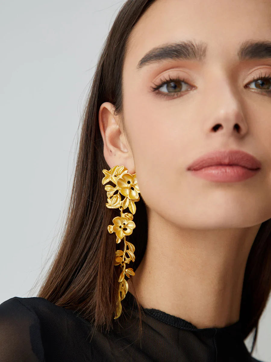 Luna Fringe Earrings in Gold