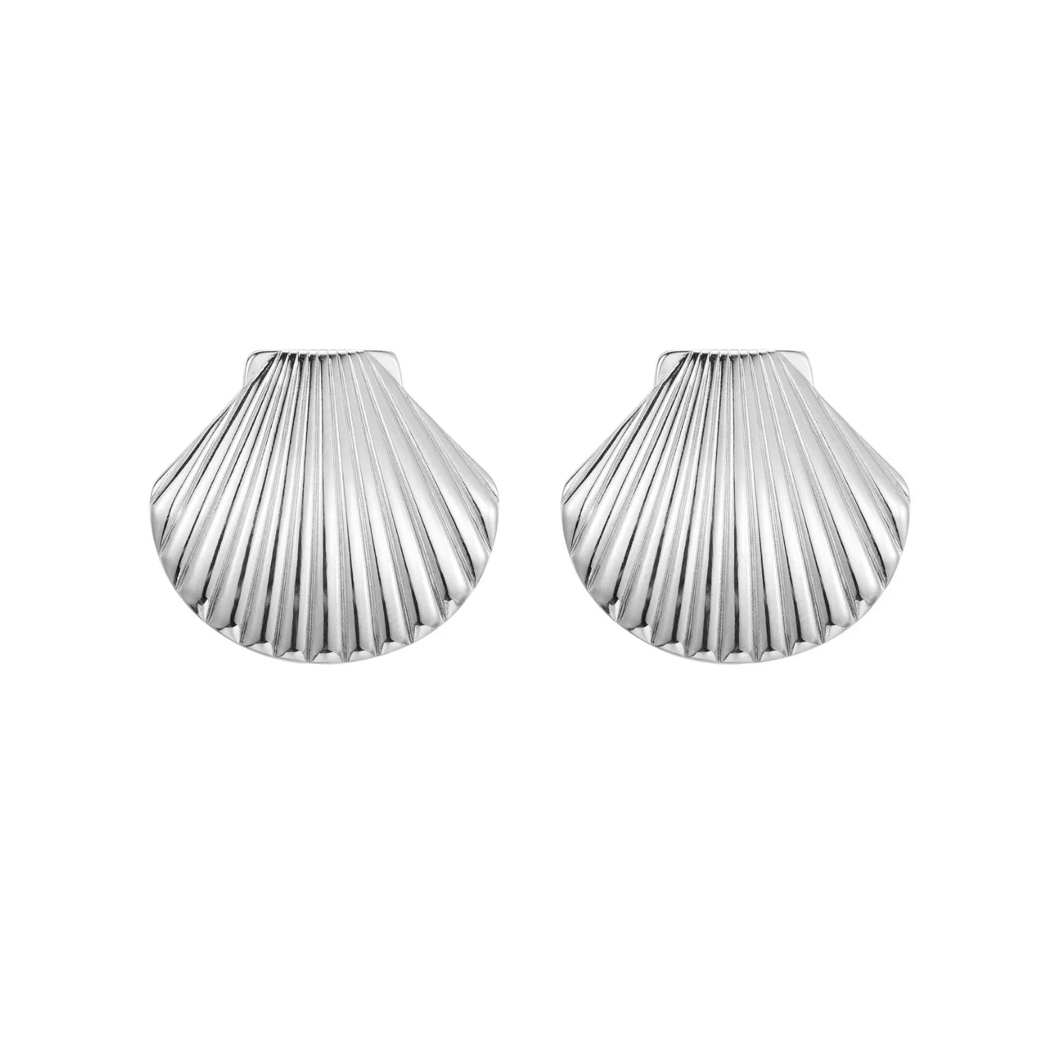 Brooke Shell Earrings in Gold
