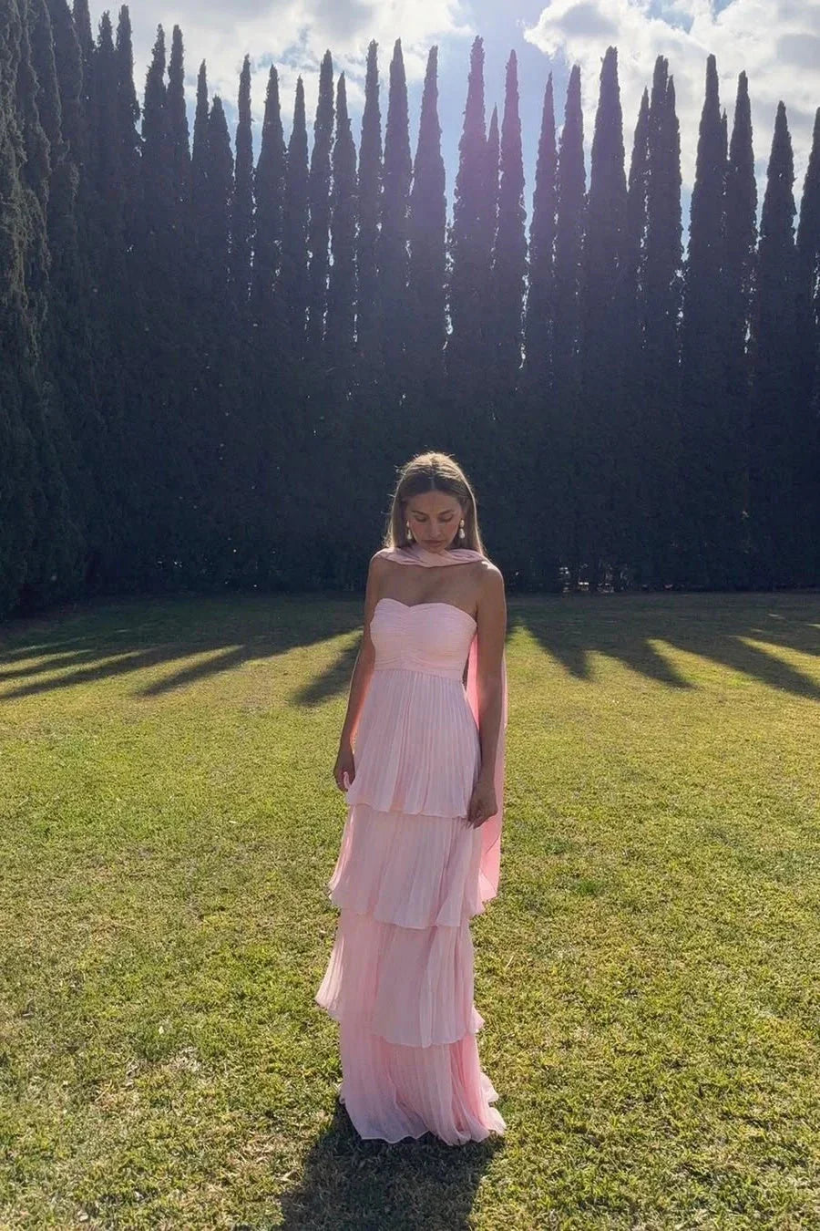 Women pink strapless maxi dress, detail close-up
