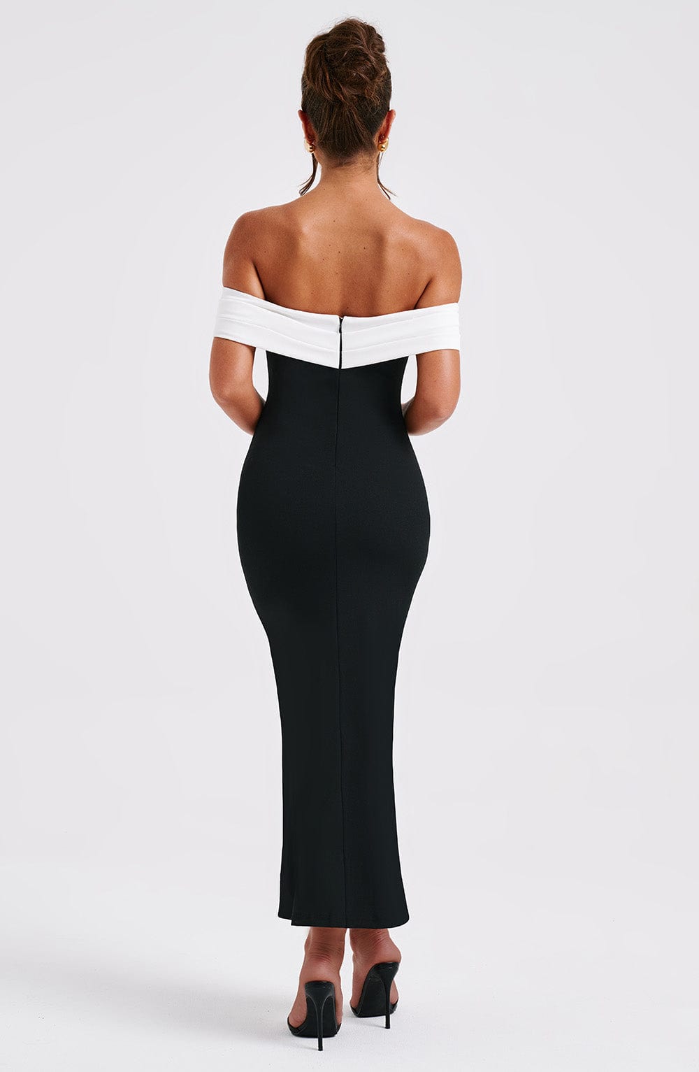 Women black/white off shoulder midi dress, back view