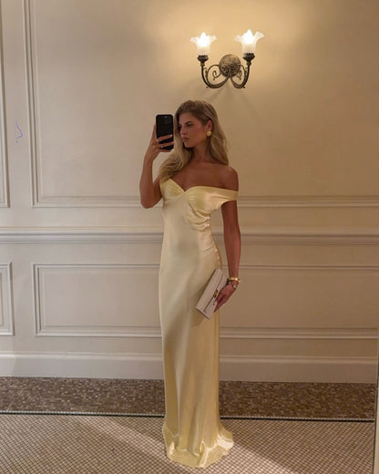 Alicia Off-Shoulder Maxi Dress in Yellow