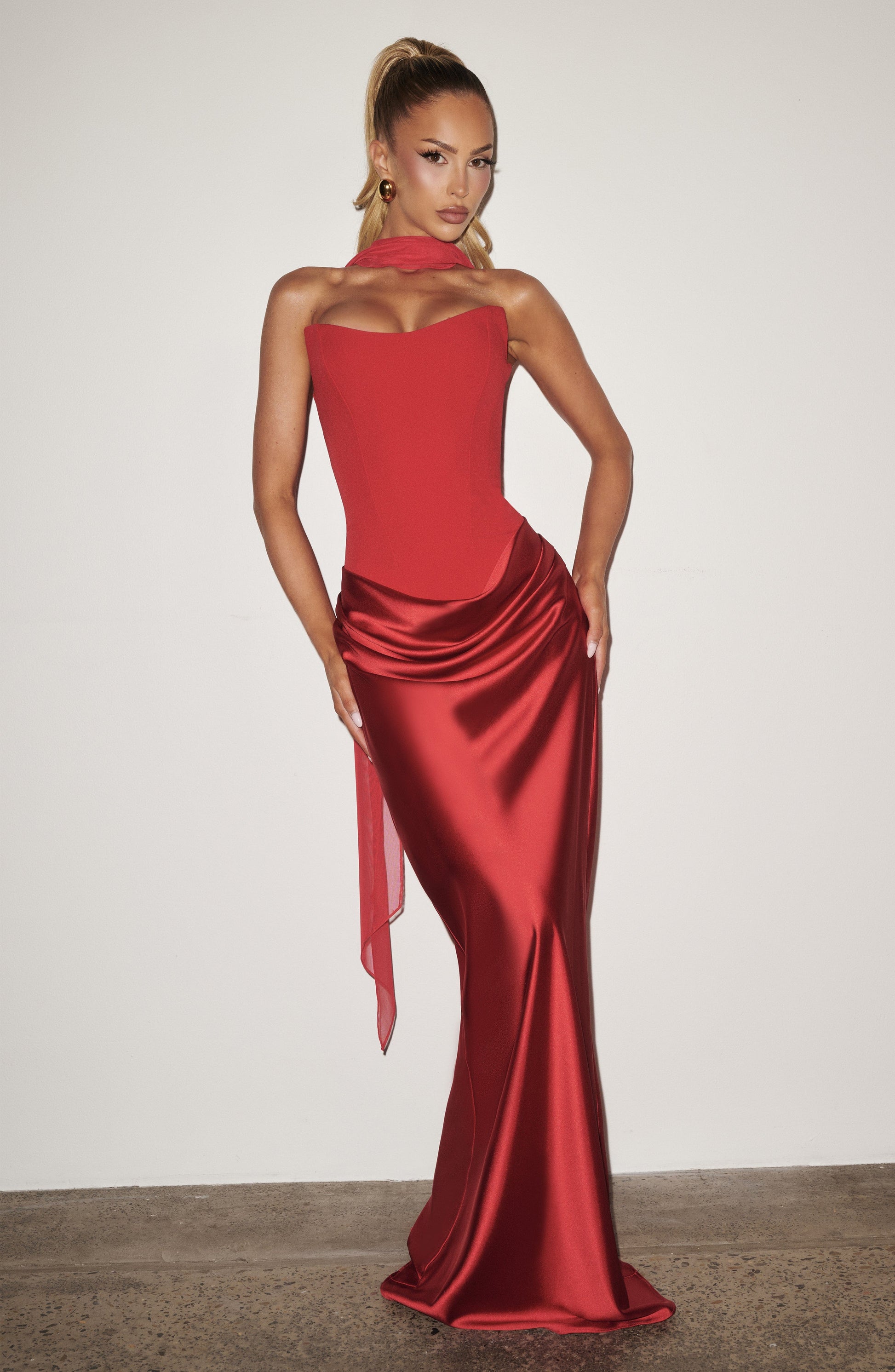 Women red cowl strapless maxi dress, detail close-up