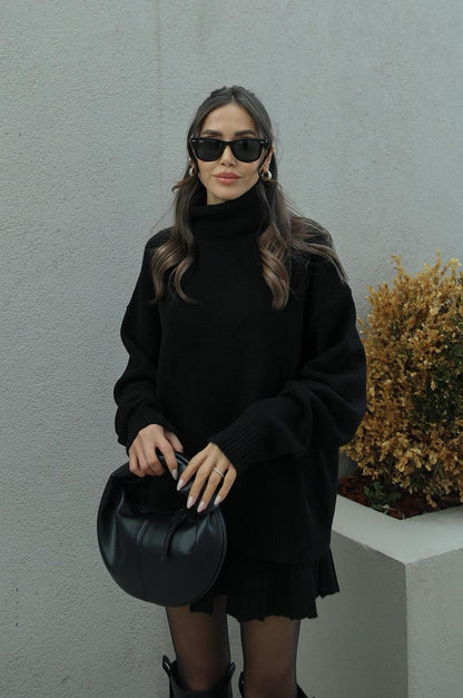 Women turtleneck high neck set, side view