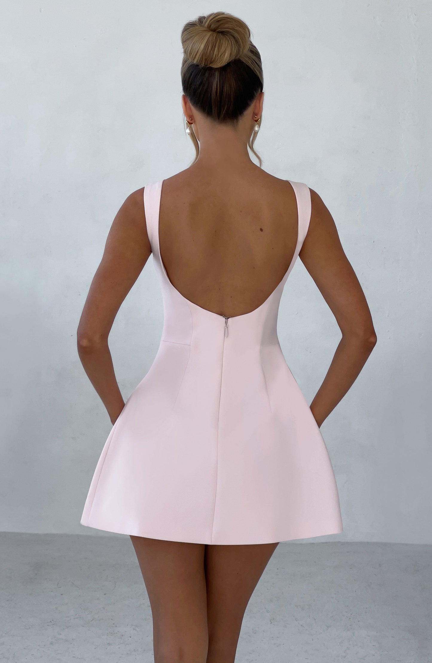Women scoop mini dress, detail close-up
