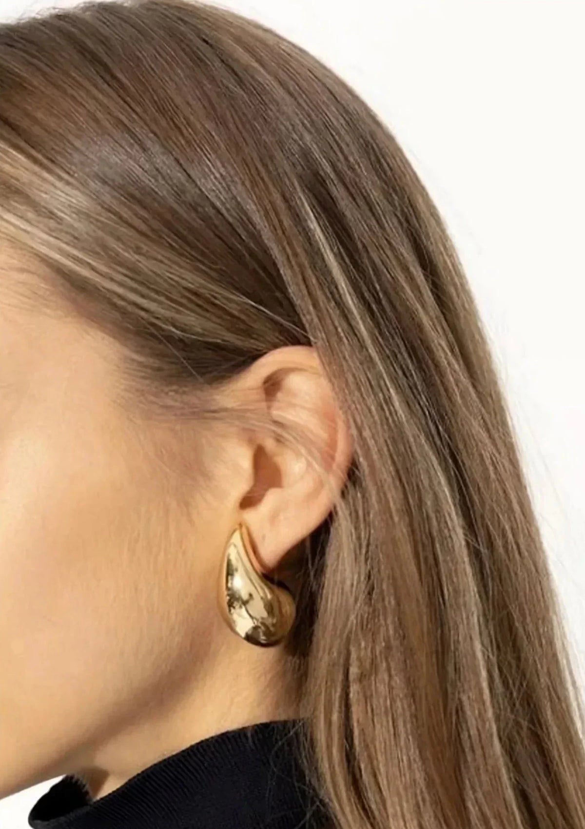 Brinley Teardrop-Design Earrings in Gold