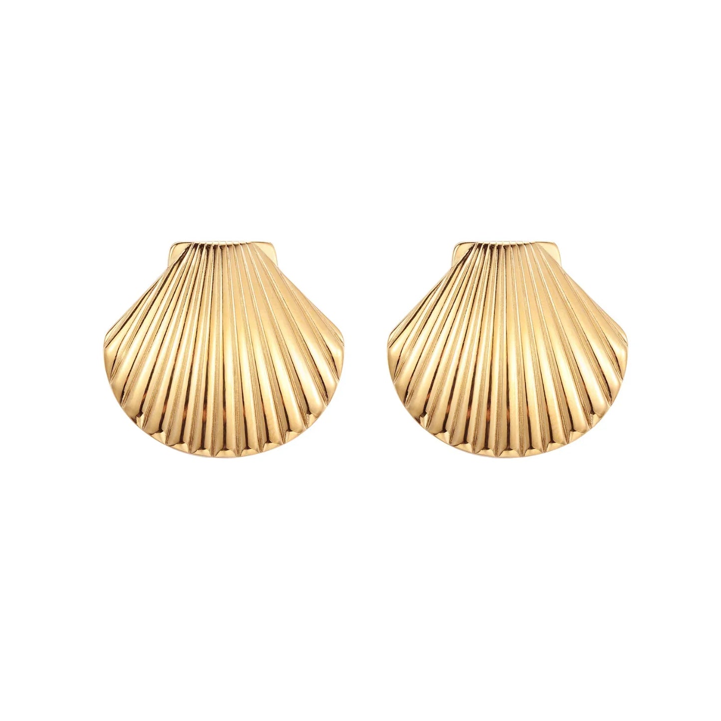 Brooke Shell Earrings in Gold