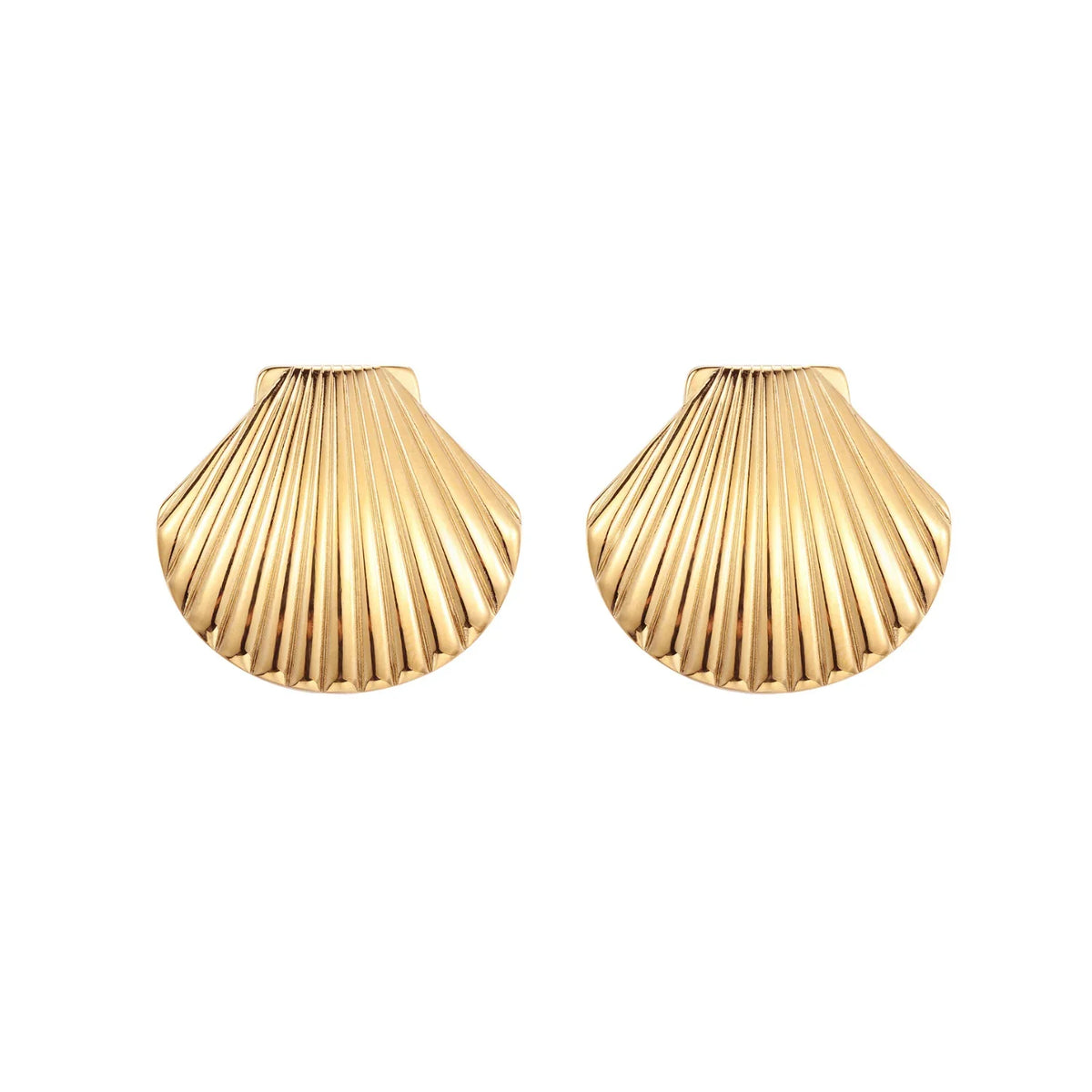 Brooke Shell Earrings in Gold
