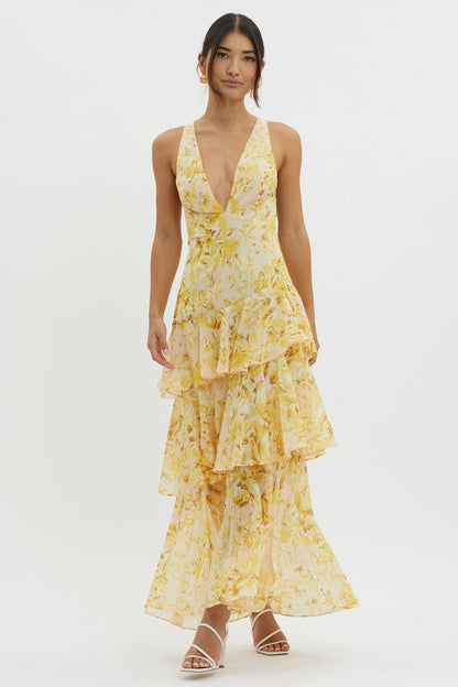 Women v neck maxi dress, detail close-up