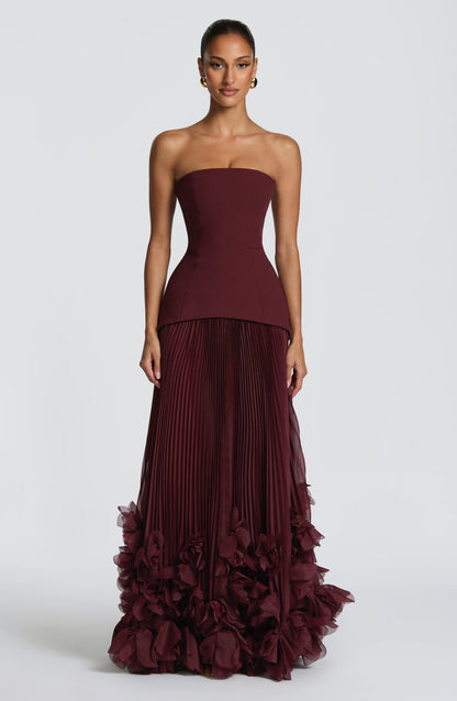 Women strapless maxi dress, detail close-up