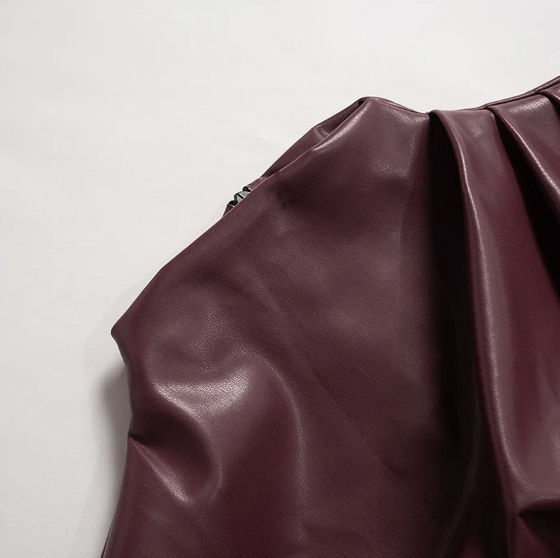 Donna Sleeveless Vegan Top in Burgundy