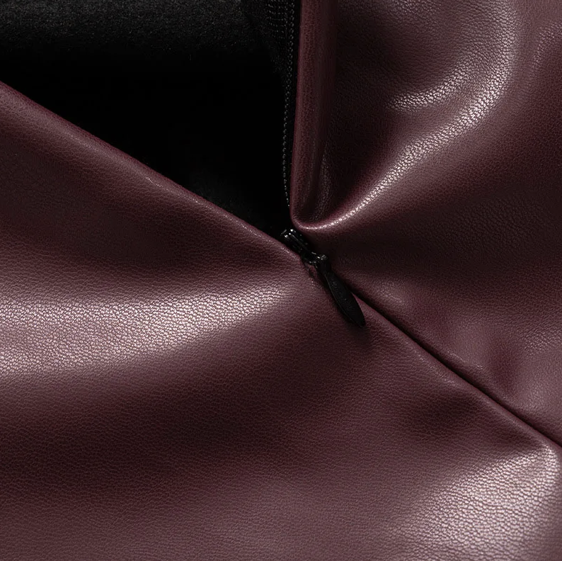 Donna Sleeveless Vegan Top in Burgundy