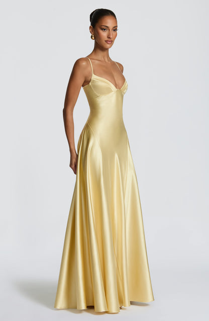 Women flare maxi dress, side view