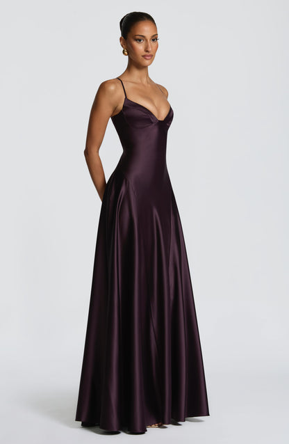 Women flare maxi dress, detail close-up