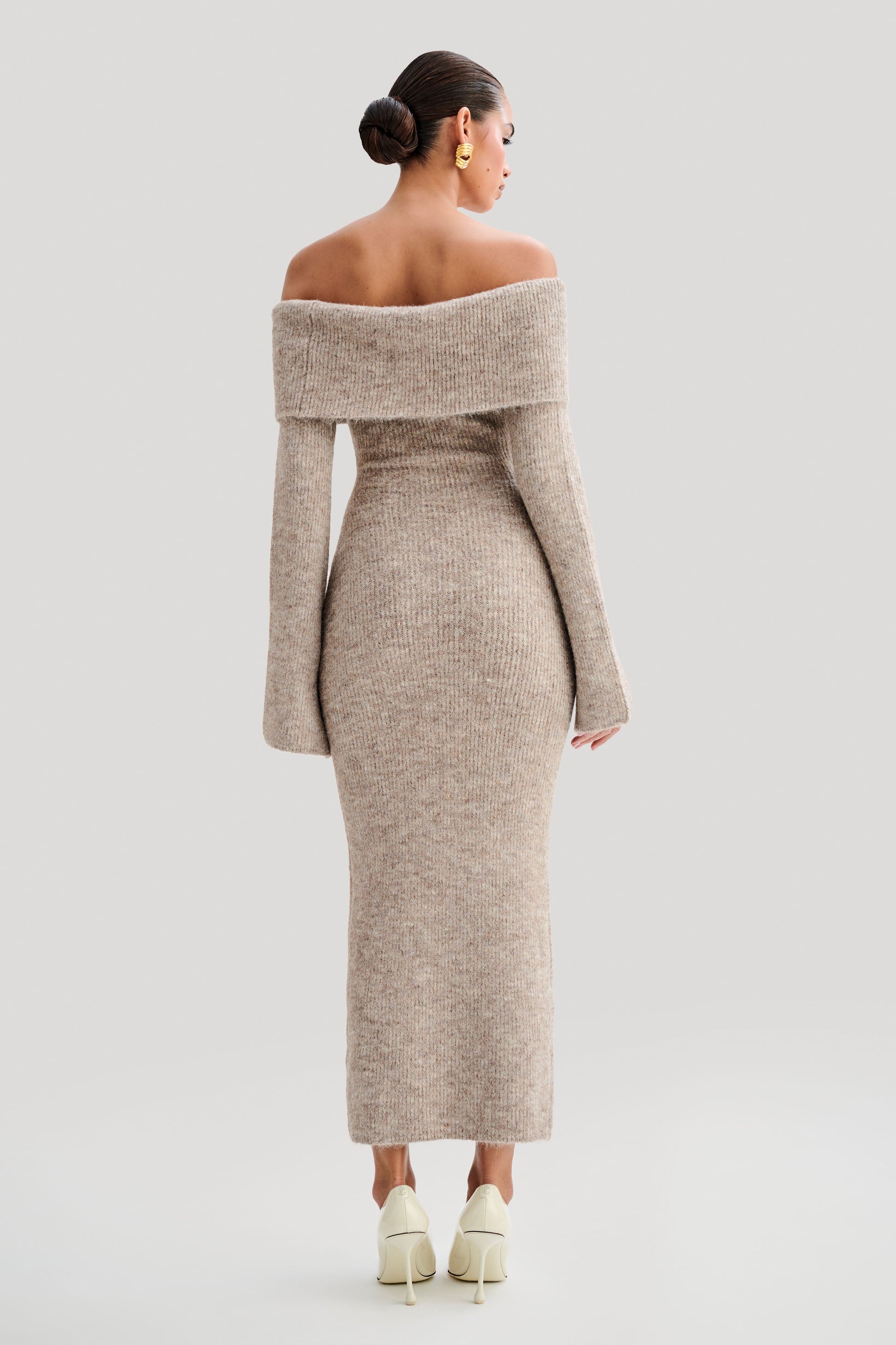 Women off shoulder off-shoulder solid midi dress, back view