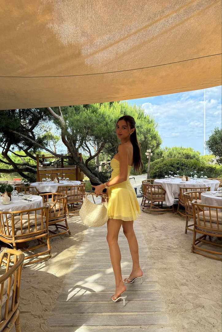 Emberlyn Strapless Mini Dress in Yellow