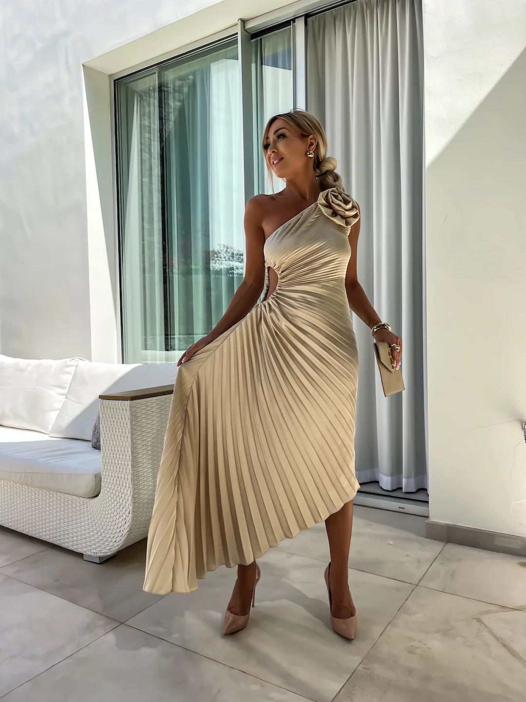 Felicity One-Shoulder Maxi Dress in Green