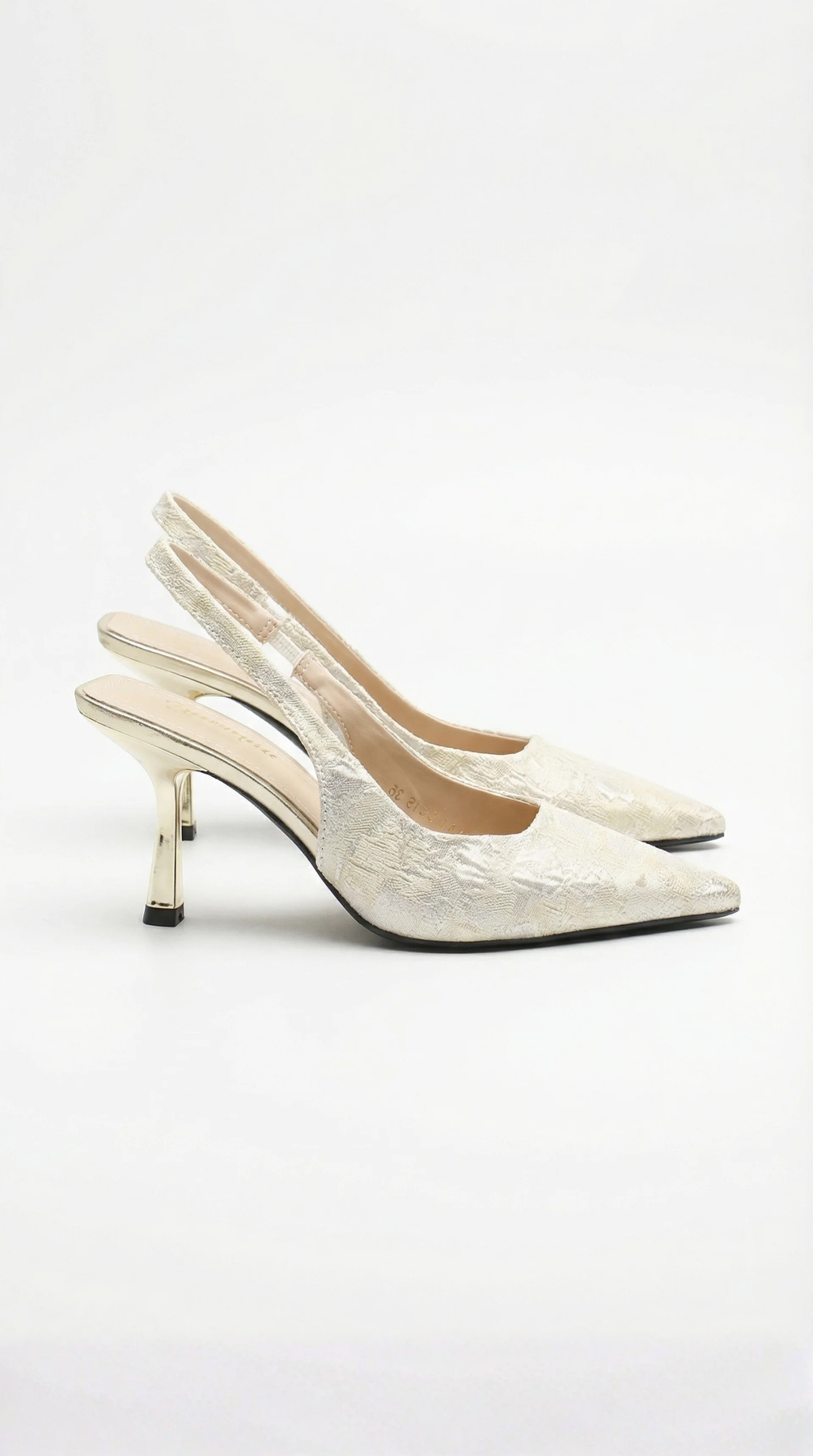 Frida Textured Pointed Sandals in Pink