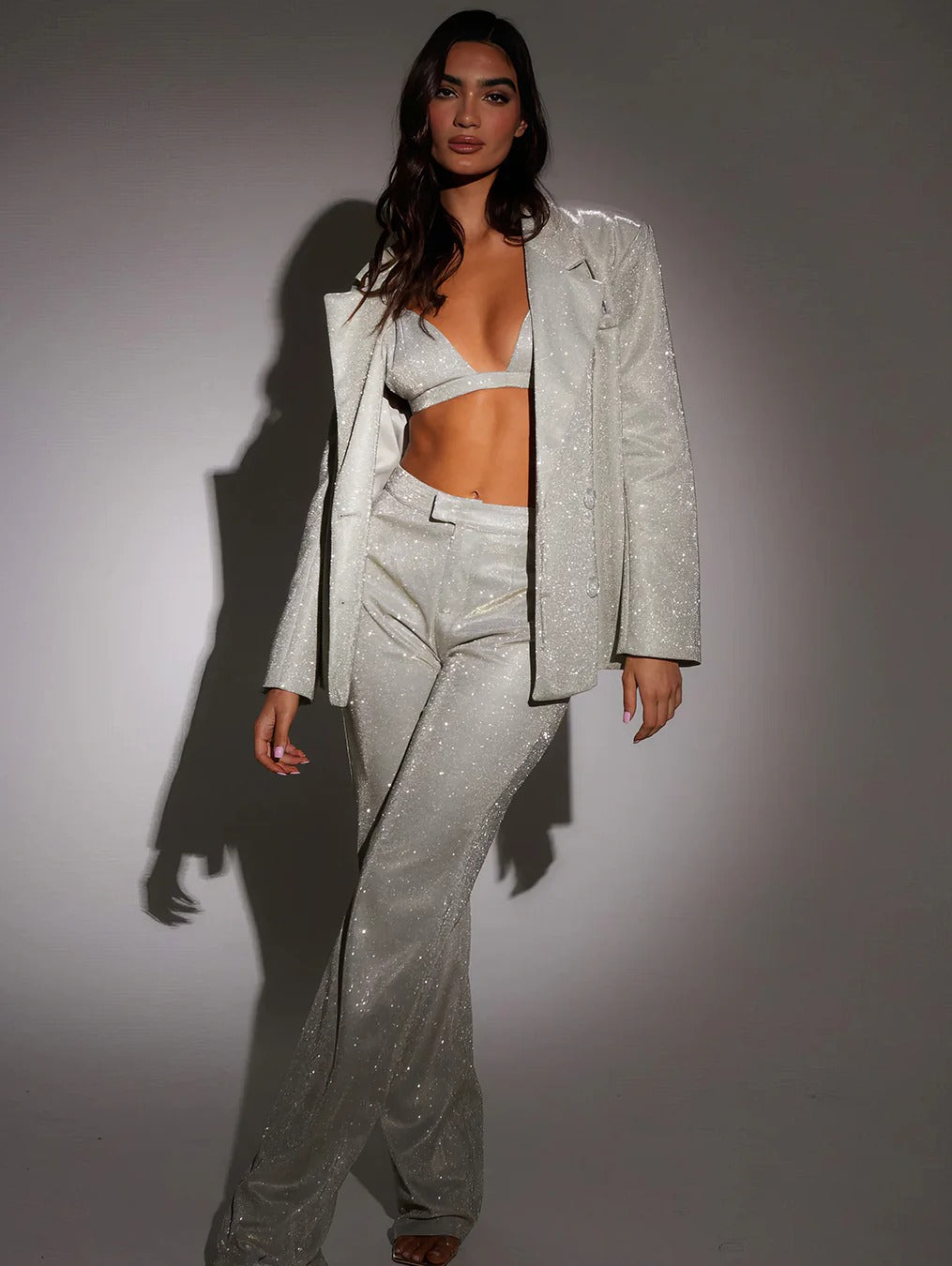Women silver v neck set, side view