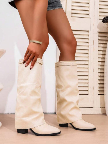Women boots, front view