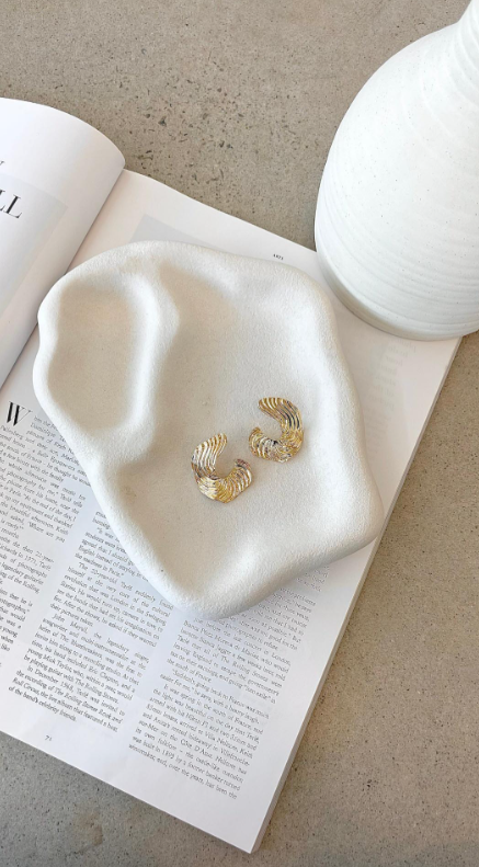 Harper Wavy Textured Earrings in Gold