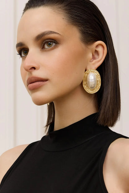 Isabelle Vintage Pearl Earrings in Silver