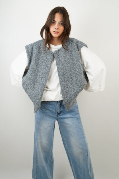 Women white crew neck vest, side view