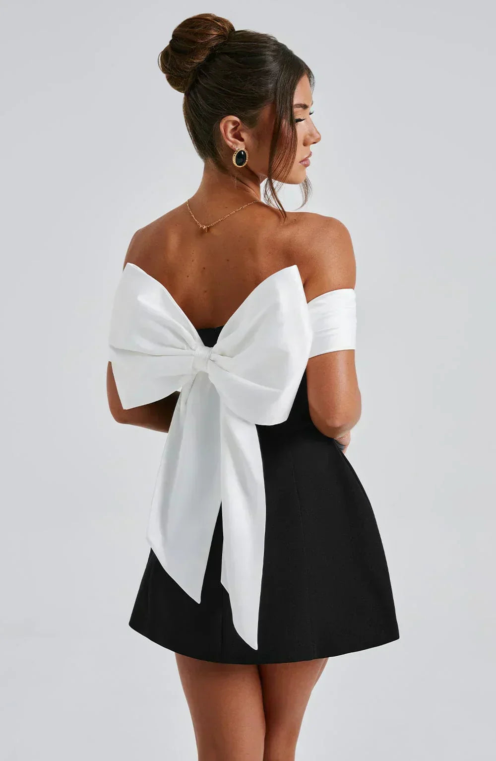 Jill Off-Shoulder Mini Dress in Black