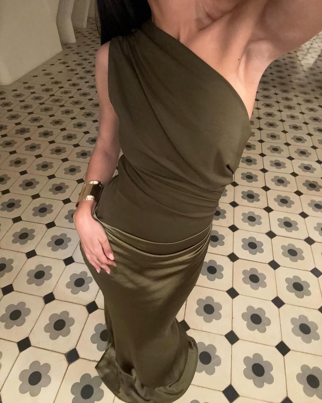 Kaelyn Shoulder Maxi Dress in Green