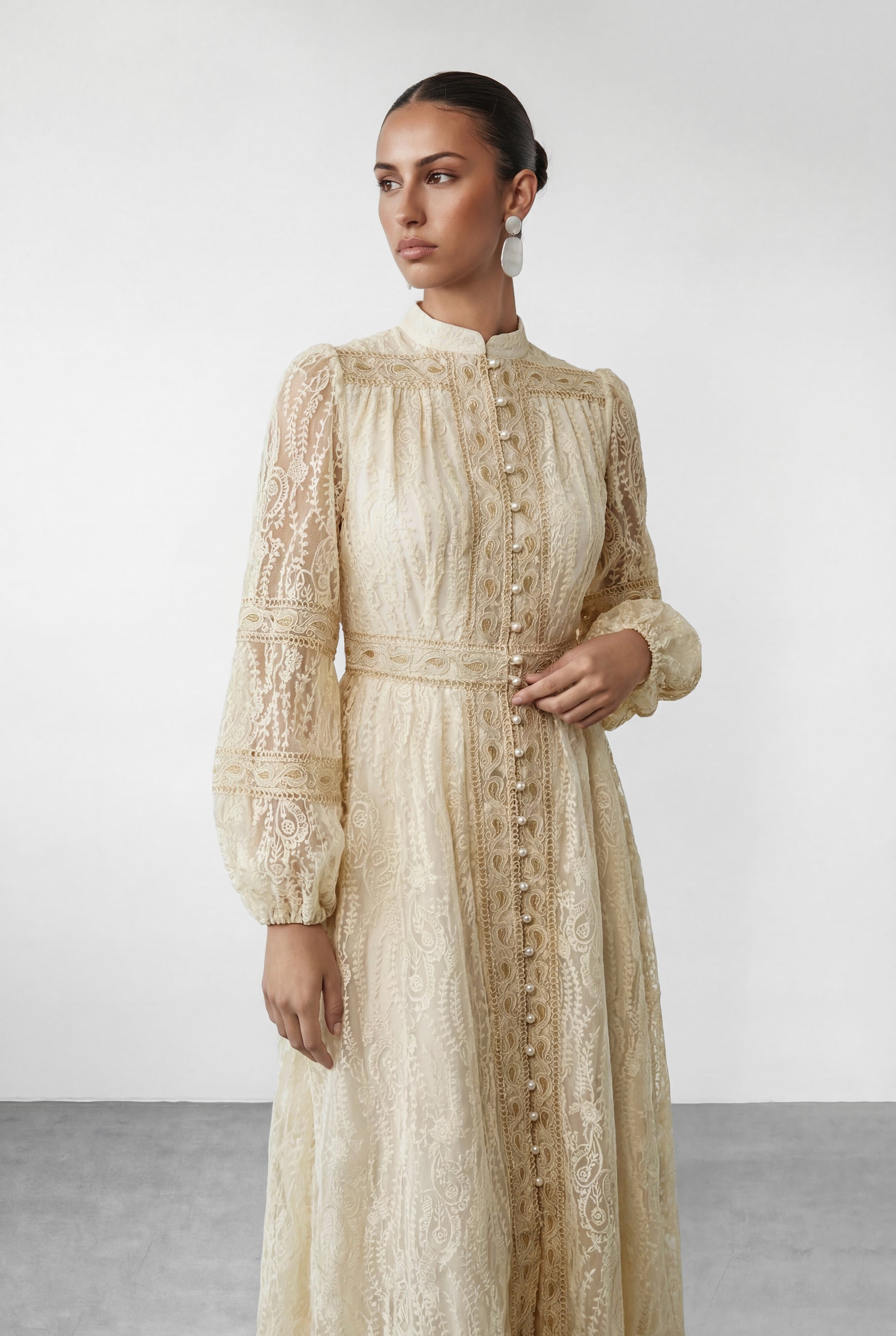 Women beige button maxi dress, side view