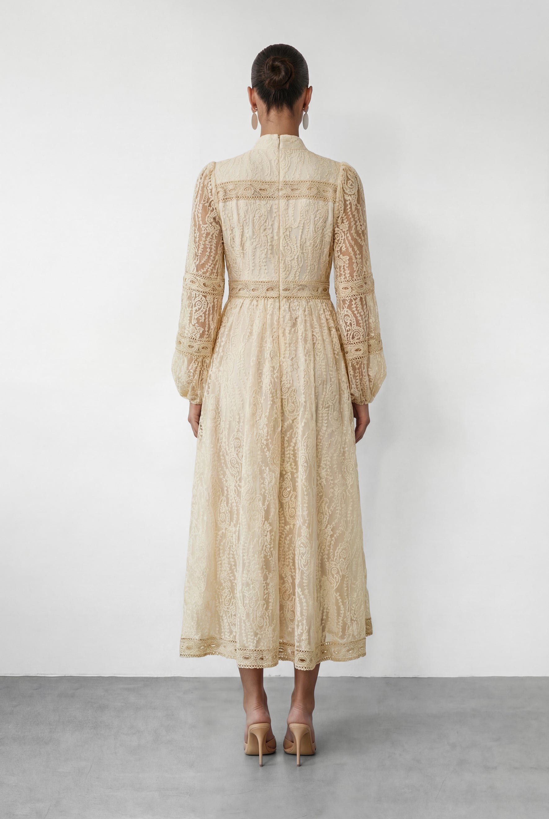 Women beige button maxi dress, detail close-up