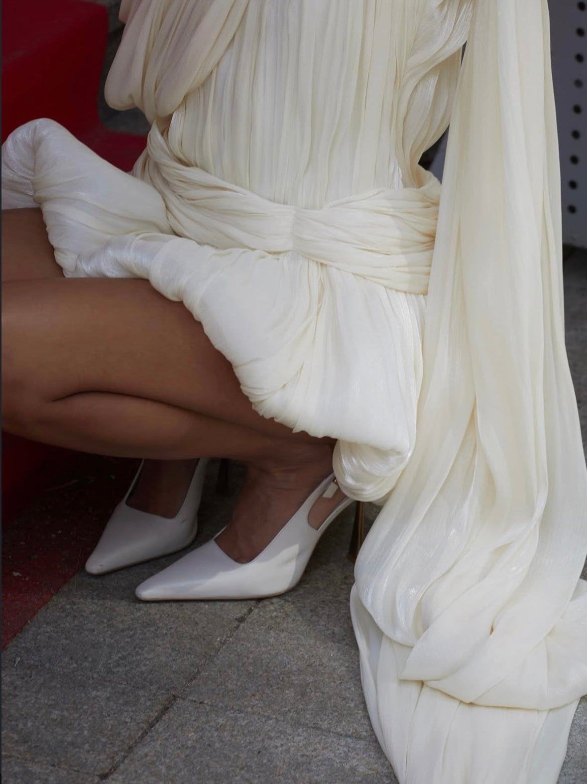 Liana Balloon Skirt Cape