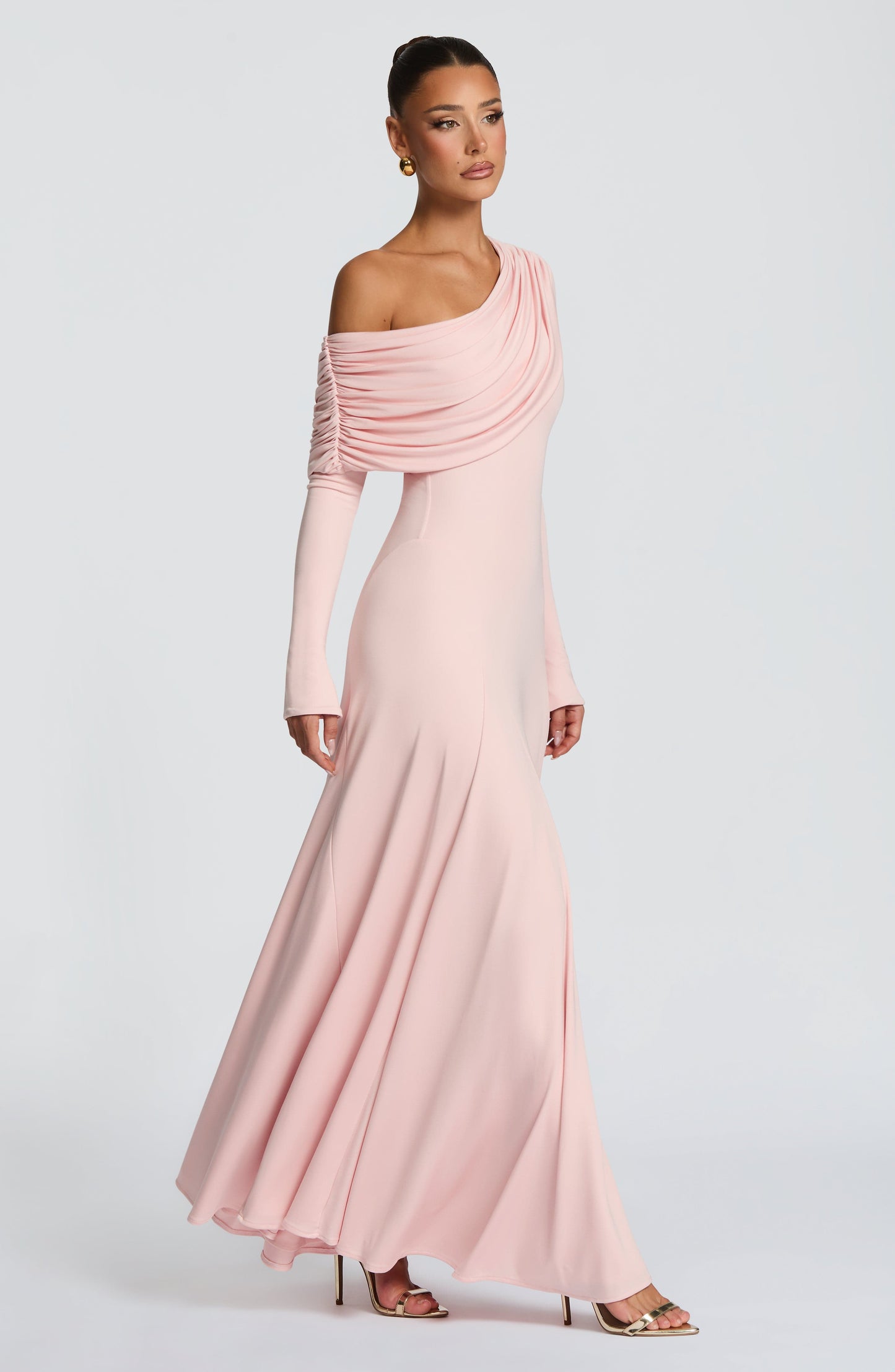 Women off-shoulder maxi dress, detail close-up