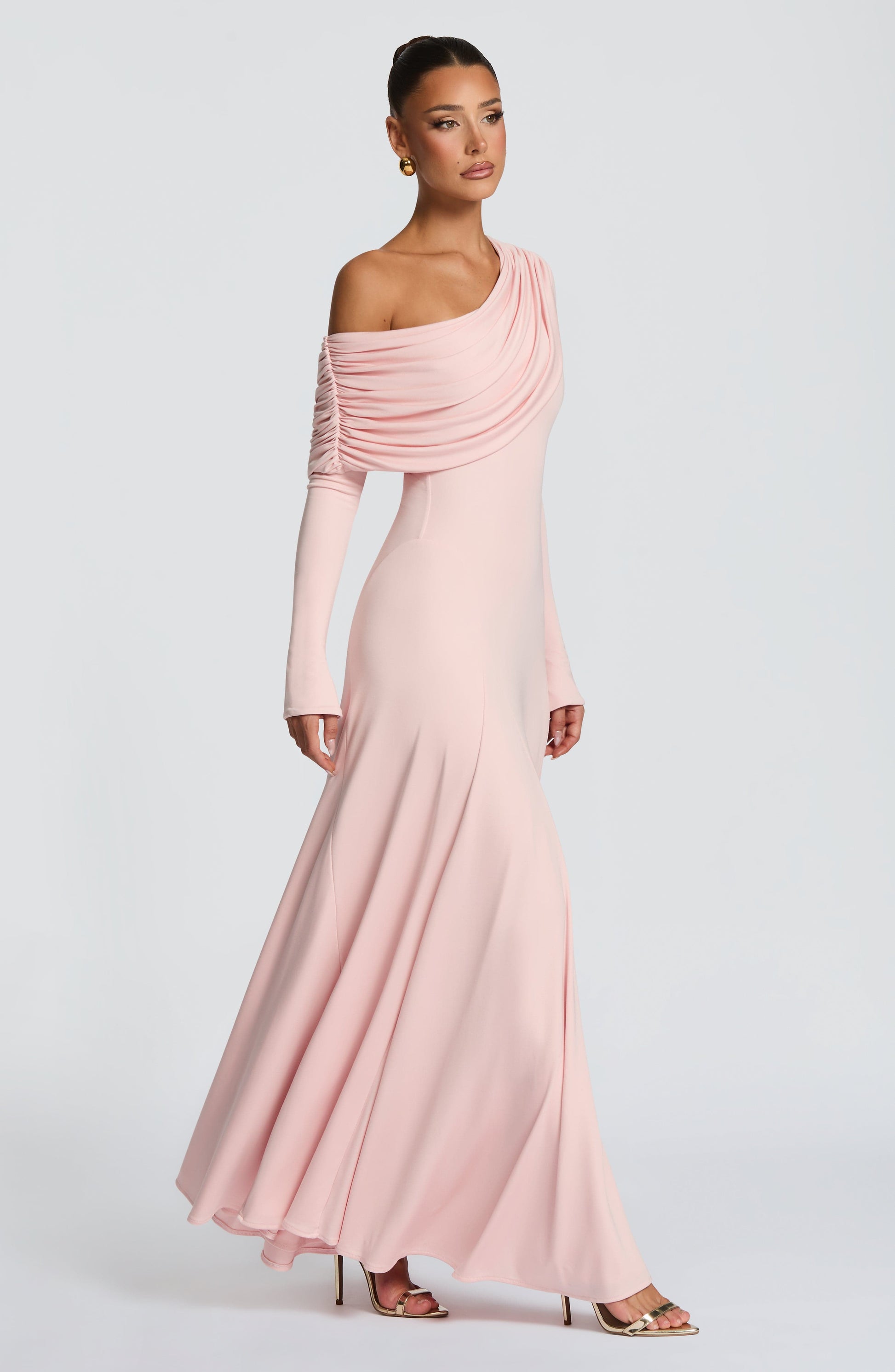 Women off-shoulder maxi dress, detail close-up