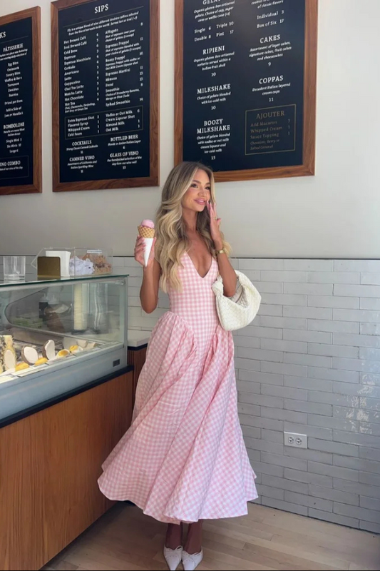 Liora Sleeveless Midi Dress in Pink