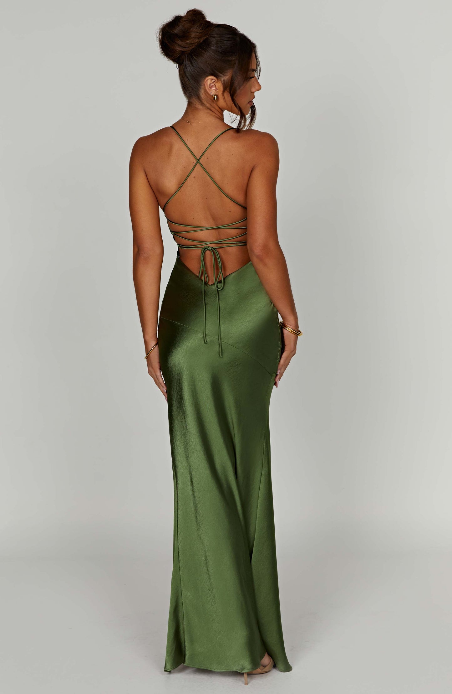 Women v neck maxi dress, front view