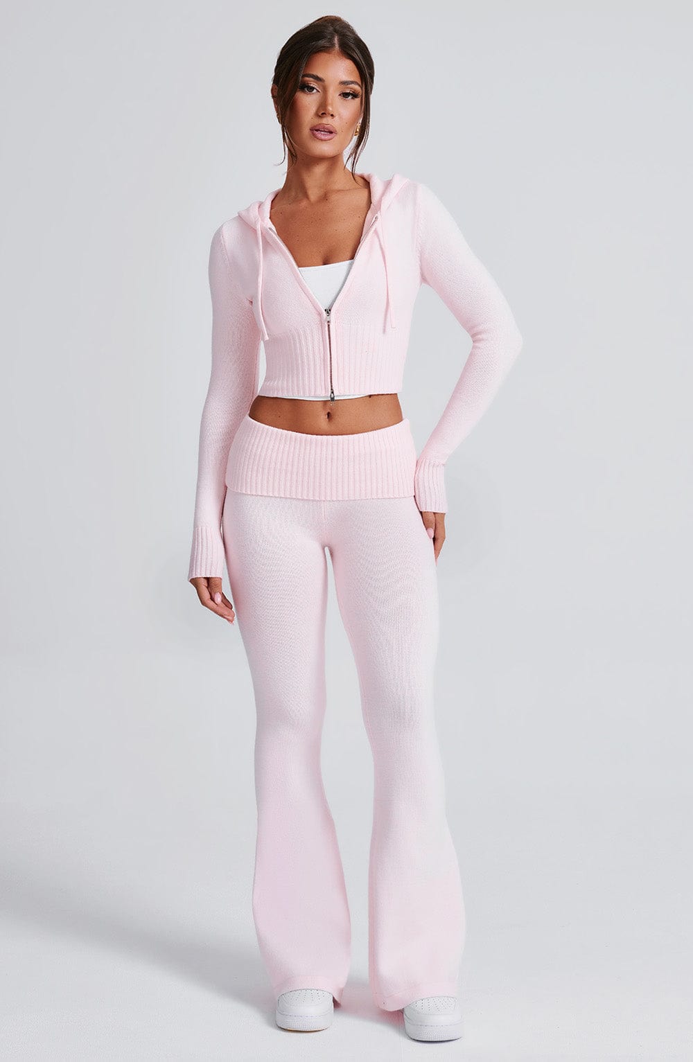 Women pink fitted set, side view