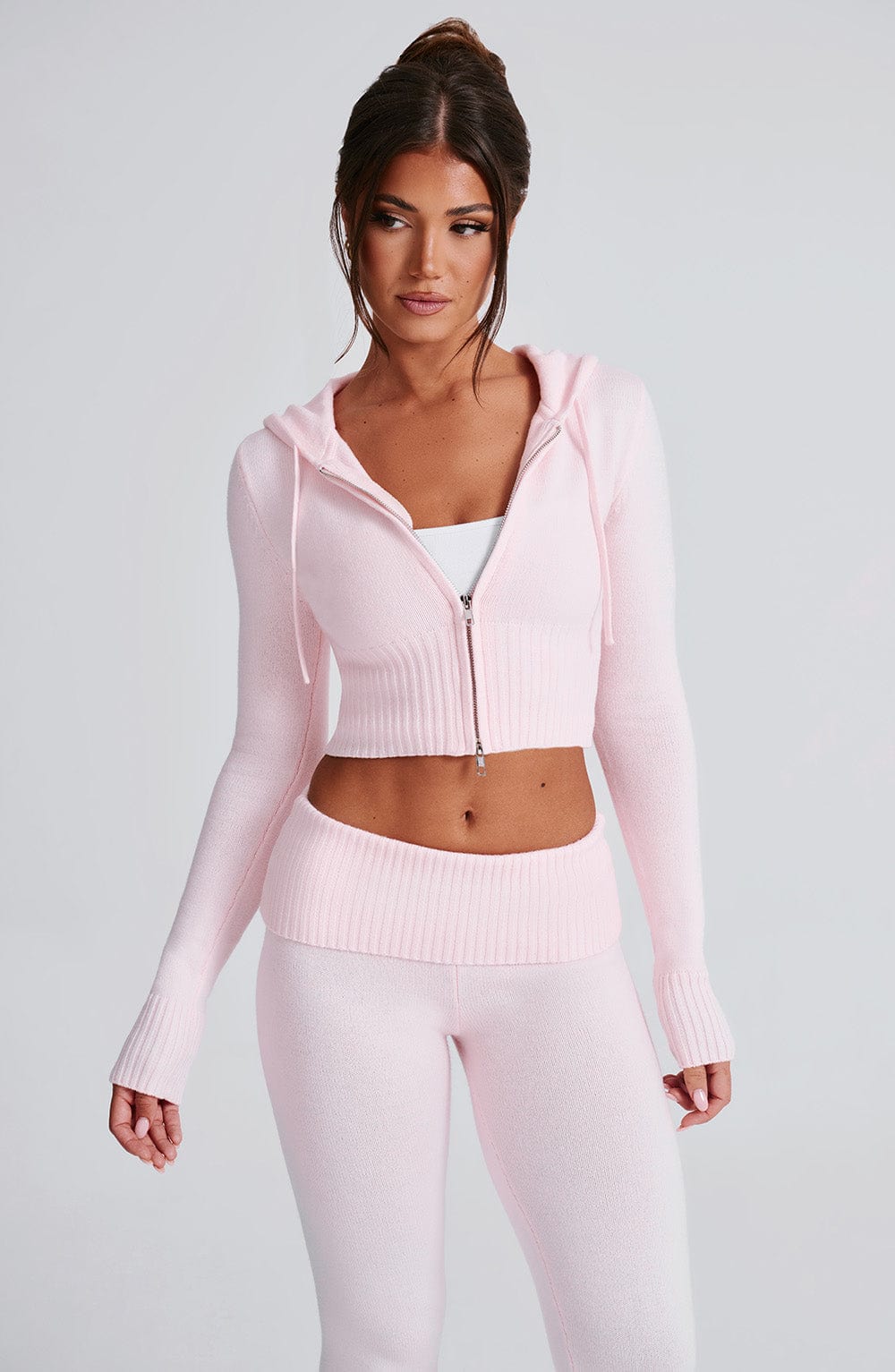 Women pink fitted set, side view