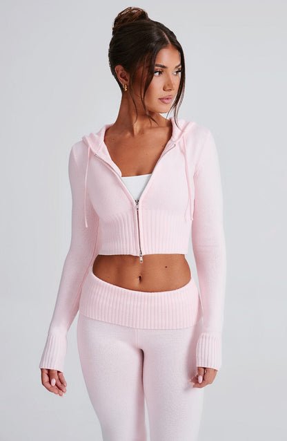 Women pink fitted set, detail close-up