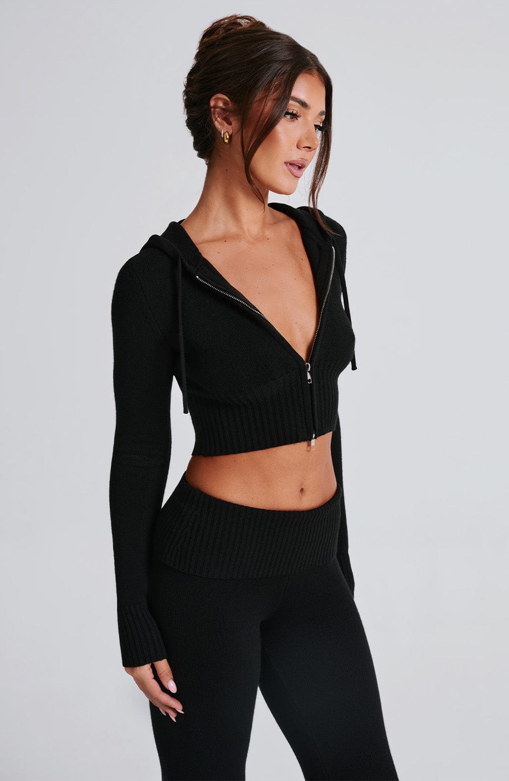Women black fitted set, side view