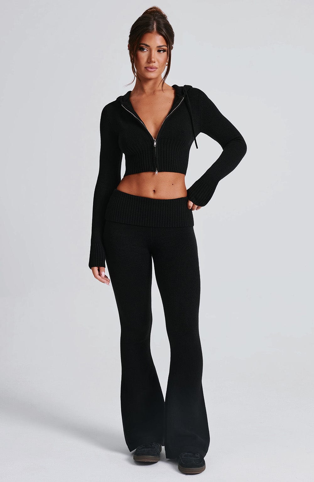 Women black fitted set, side view