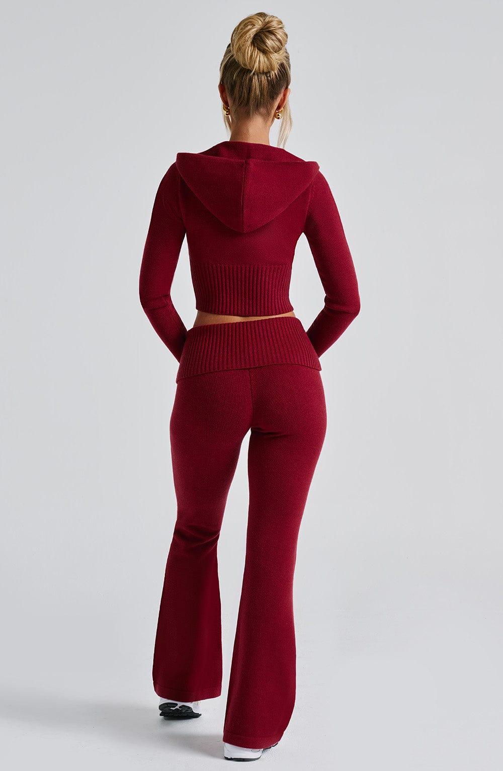 Women red fitted set, detail close-up
