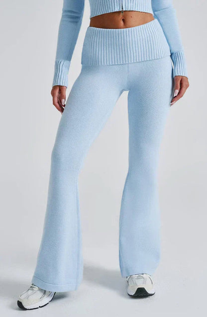 Women fitted set, detail