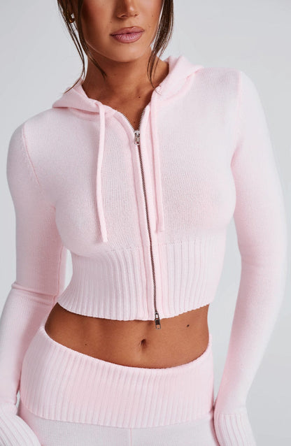 Women pink fitted set, detail close-up