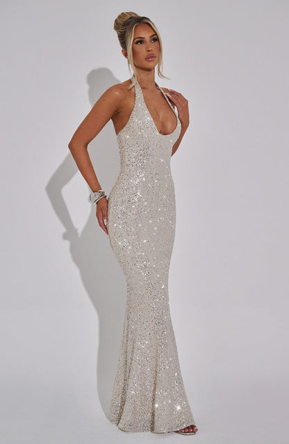 Women maxi dress, detail close-up