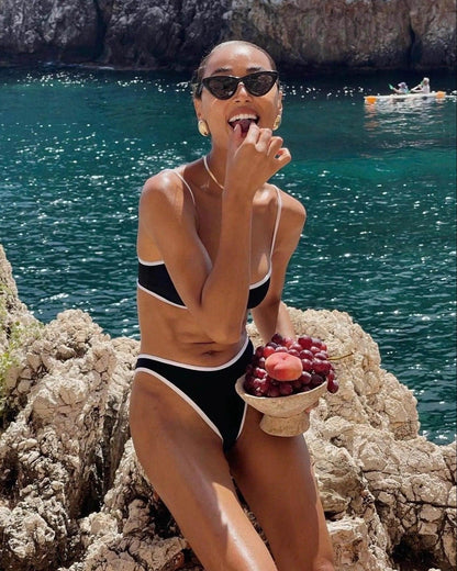 Penny Contrasting Lining Bikini Set in Black