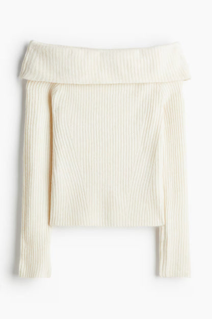 Women off-shoulder top, back view