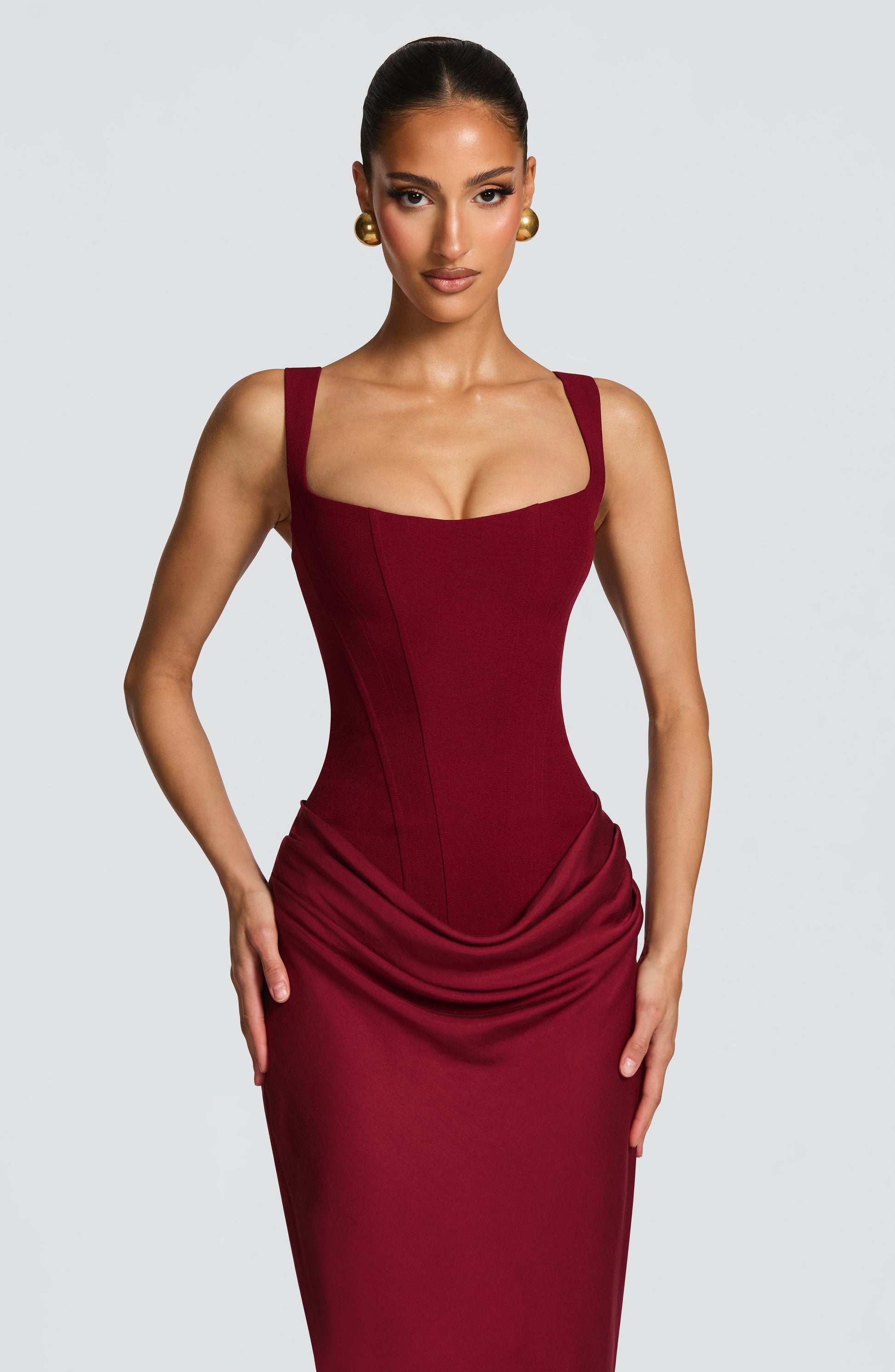 Women burgundy square neck maxi dress, detail close-up