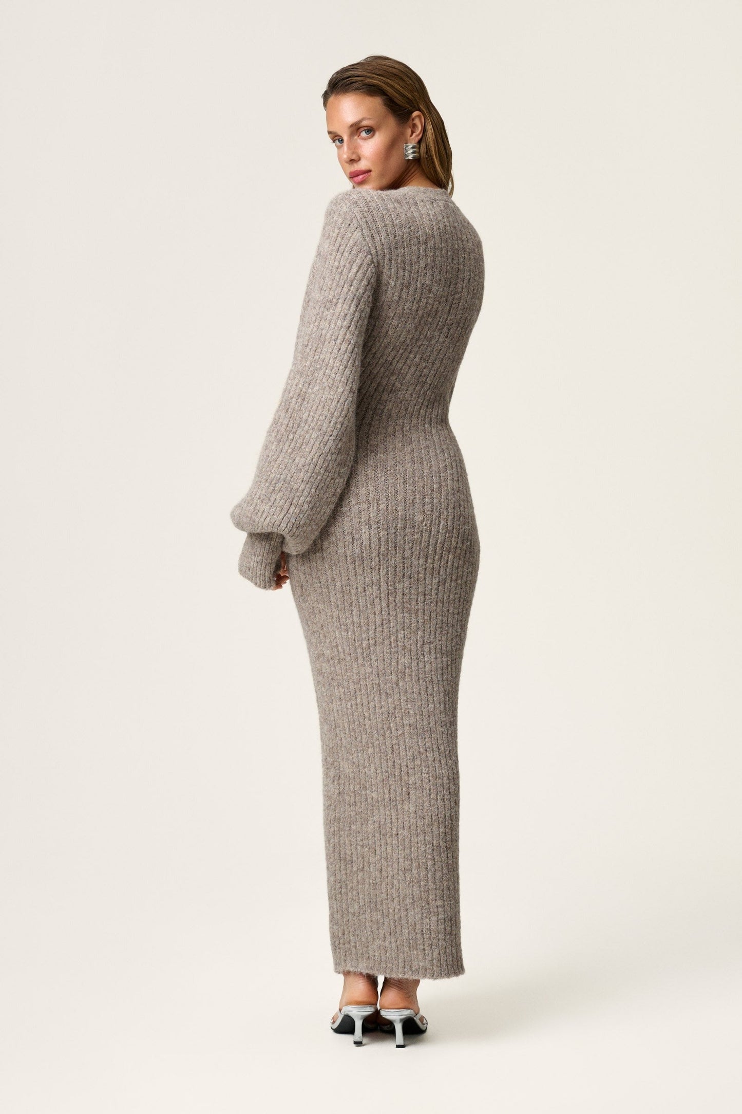 Women v neck maxi dress, back view